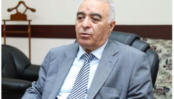 azerbaycanda-deputatin-25-milyonluq-mulku-uze-cixdi-foto